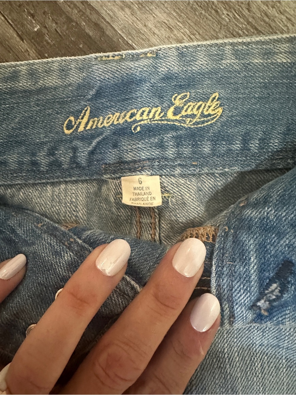 American Eagle Outfitters Light Blue Denim Mini Skirt - Picture 2 of 3